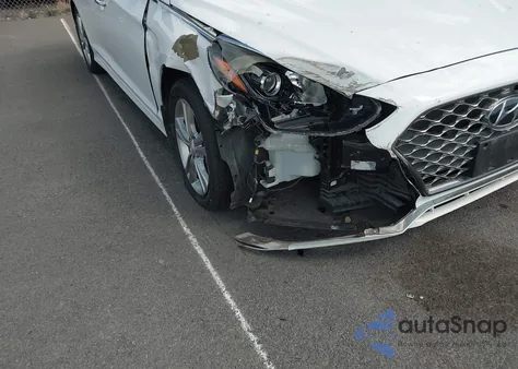 2018 Hyundai Sonata Sel+ z USA, uszkodzony, nr VIN 5NPE34AF5JH726612